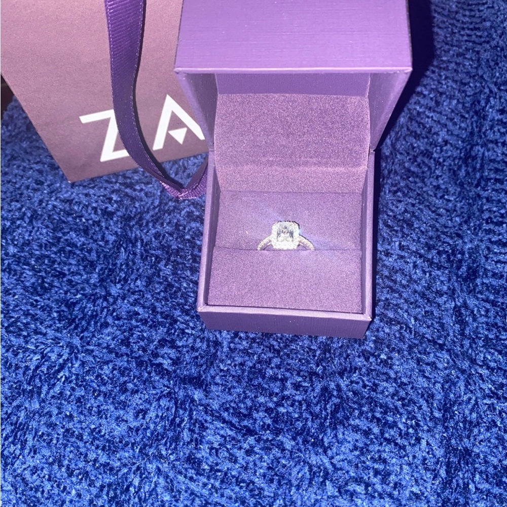 Zales 925 sliver ring size 7
